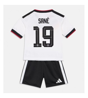 Tyskland Leroy Sane #19 Hemmaställ Barn VM 2026 Kortärmad (+ Korta byxor)